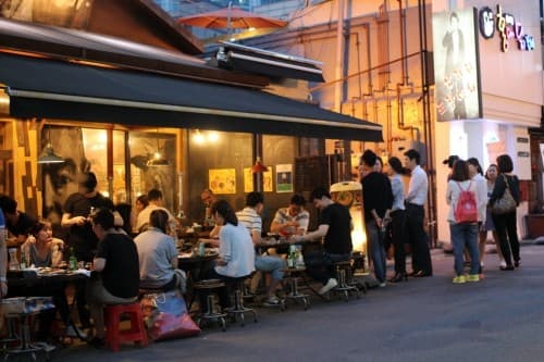 도마 홍대본점 홍대, 도시의 한가운데. — Doma Hongdae Korean BBQ story chapter 03 (Hongdae restaurant · hand-cut hanwoo · 烤肉 · 구운고기)
